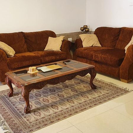 'C' Dazzling Modern 2 Bdrm Apt In Khalda Free Wifi Amman Exterior foto